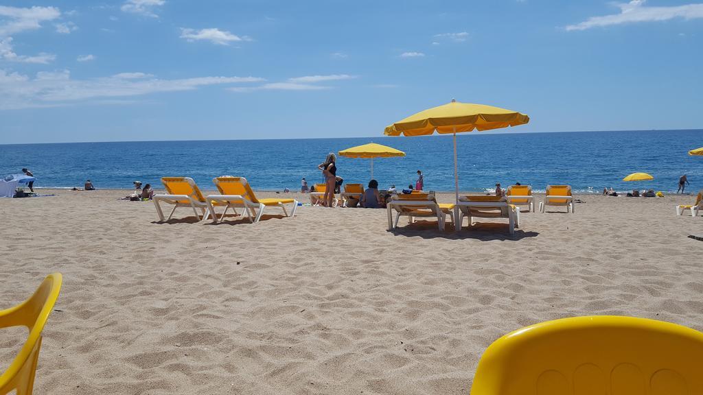 Apartamento Mediterraneo Pineda de Mar Extérieur photo