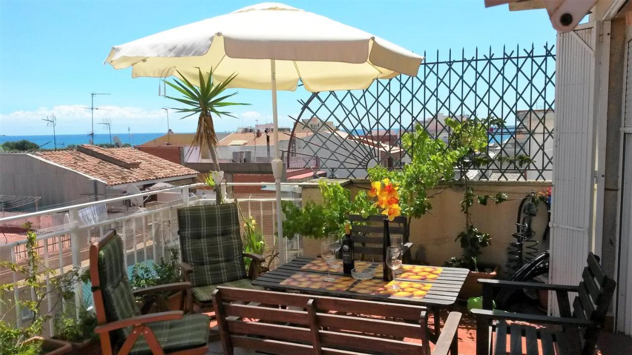Apartamento Mediterraneo Pineda de Mar Extérieur photo